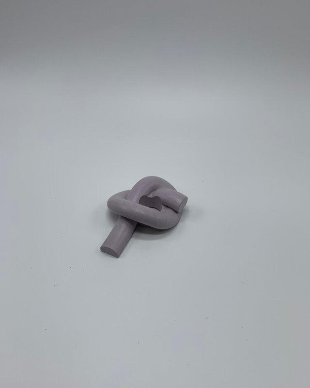 Uno Atelier Knot Concrete Candle Holder