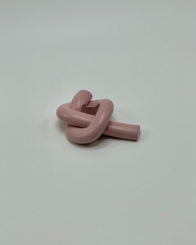 Uno Atelier Knot Concrete Candle Holder