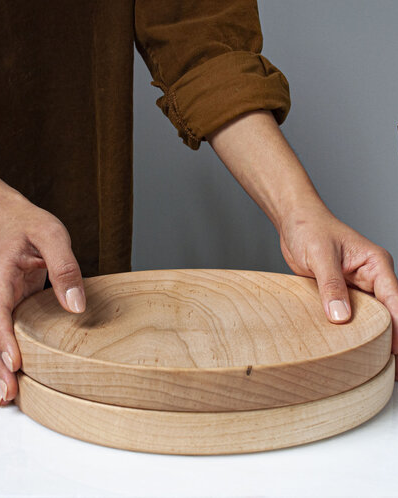 Studio Sour Maple Slope Plate